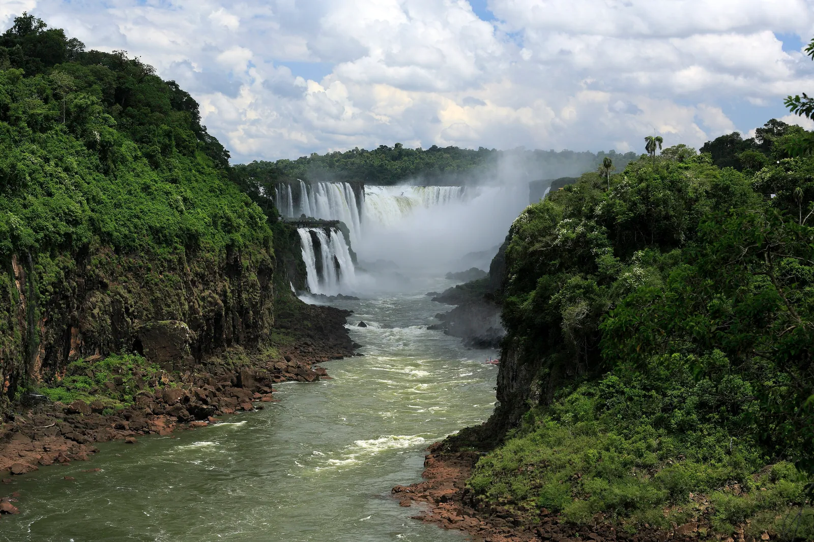 Iguazú Falls — J37 872 Garganta del Diablo