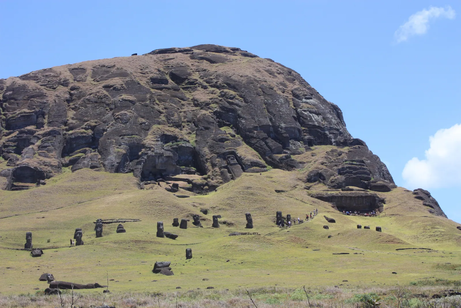 Rapa Nui — Easter Island, Rano Raraku, moais (6686043521)
